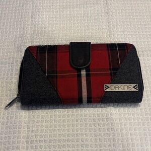 VGUC - Dakine Red and Gray Plaid Wallet with bells and whistles!
